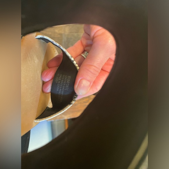 Arturo Chiang snakeskin joey sandals, women’s 8.5 - Picture 4 of 7